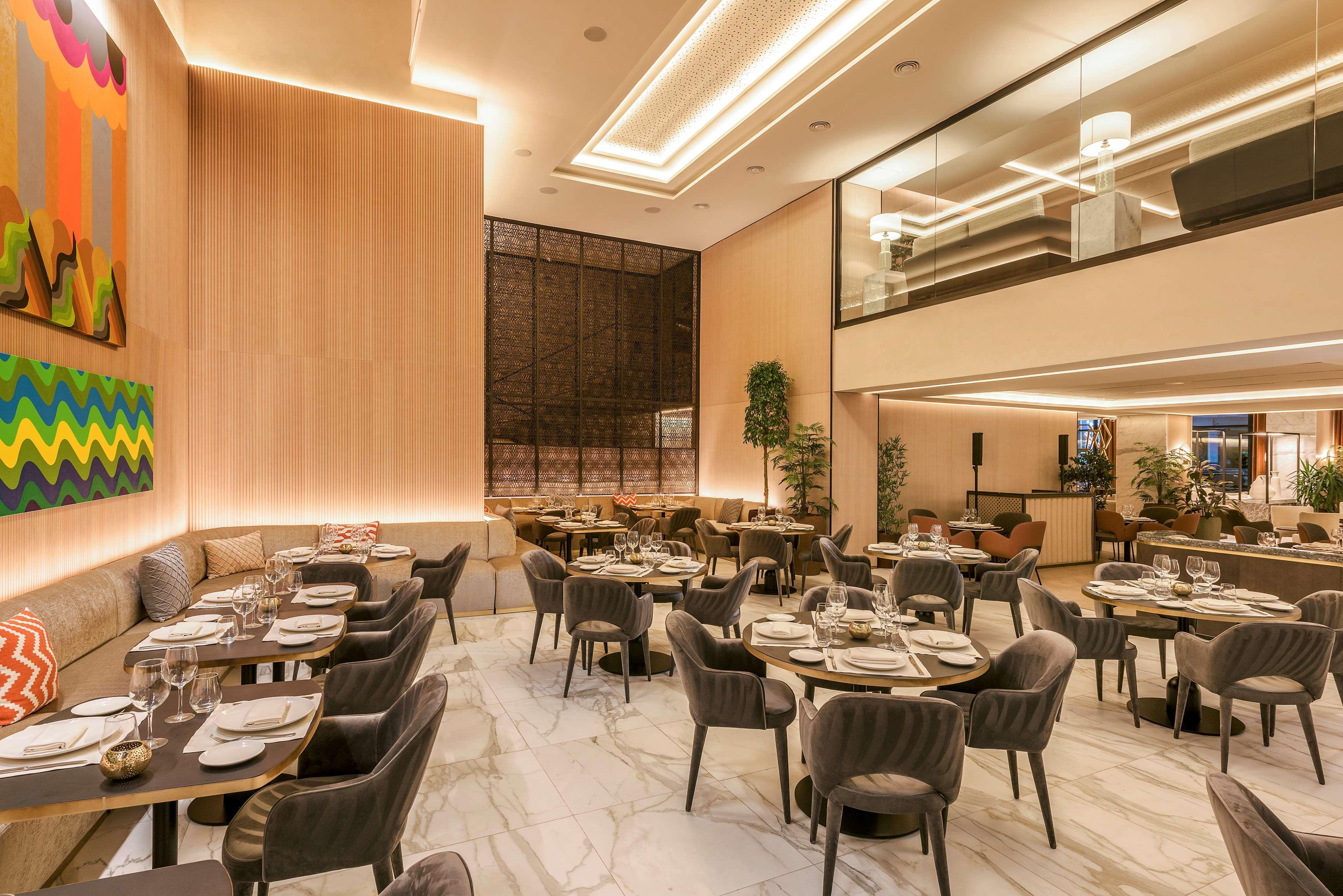 Radisson Blu Hotel Casablanca City Center Εξωτερικό φωτογραφία Restaurant interior