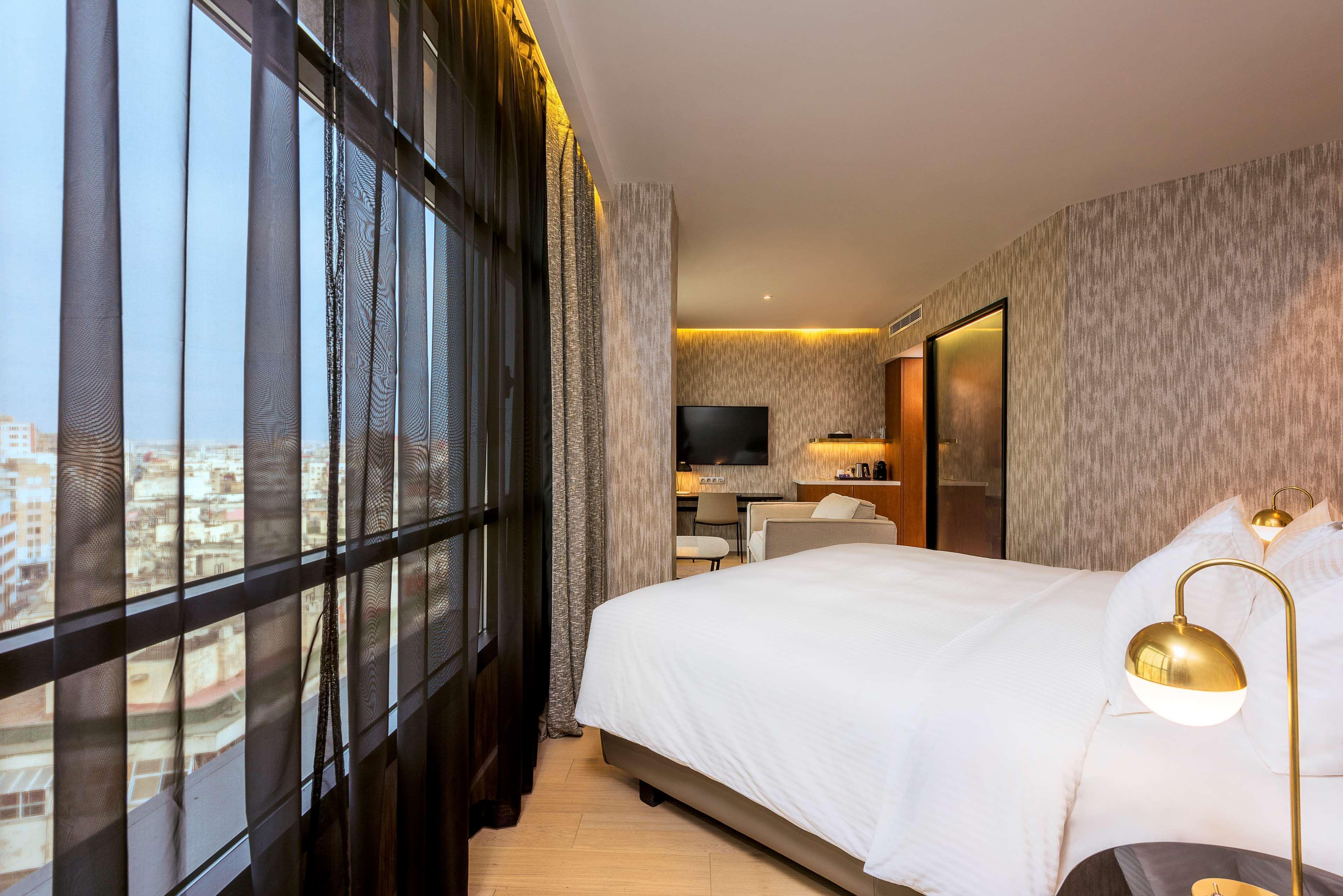 Radisson Blu Hotel Casablanca City Center Εξωτερικό φωτογραφία Deluxe room