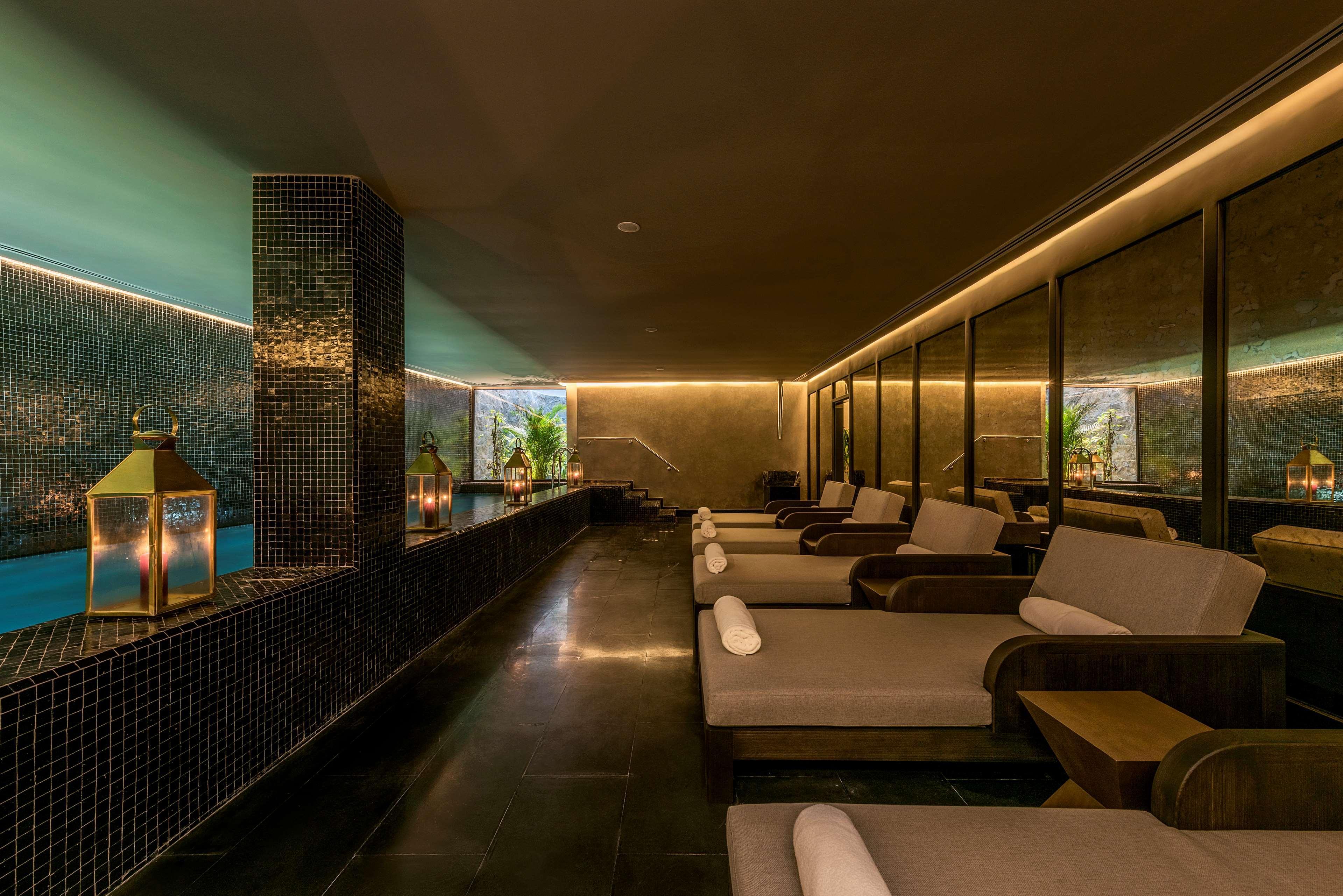Radisson Blu Hotel Casablanca City Center Εξωτερικό φωτογραφία The spa at The Oberoi, Mumbai