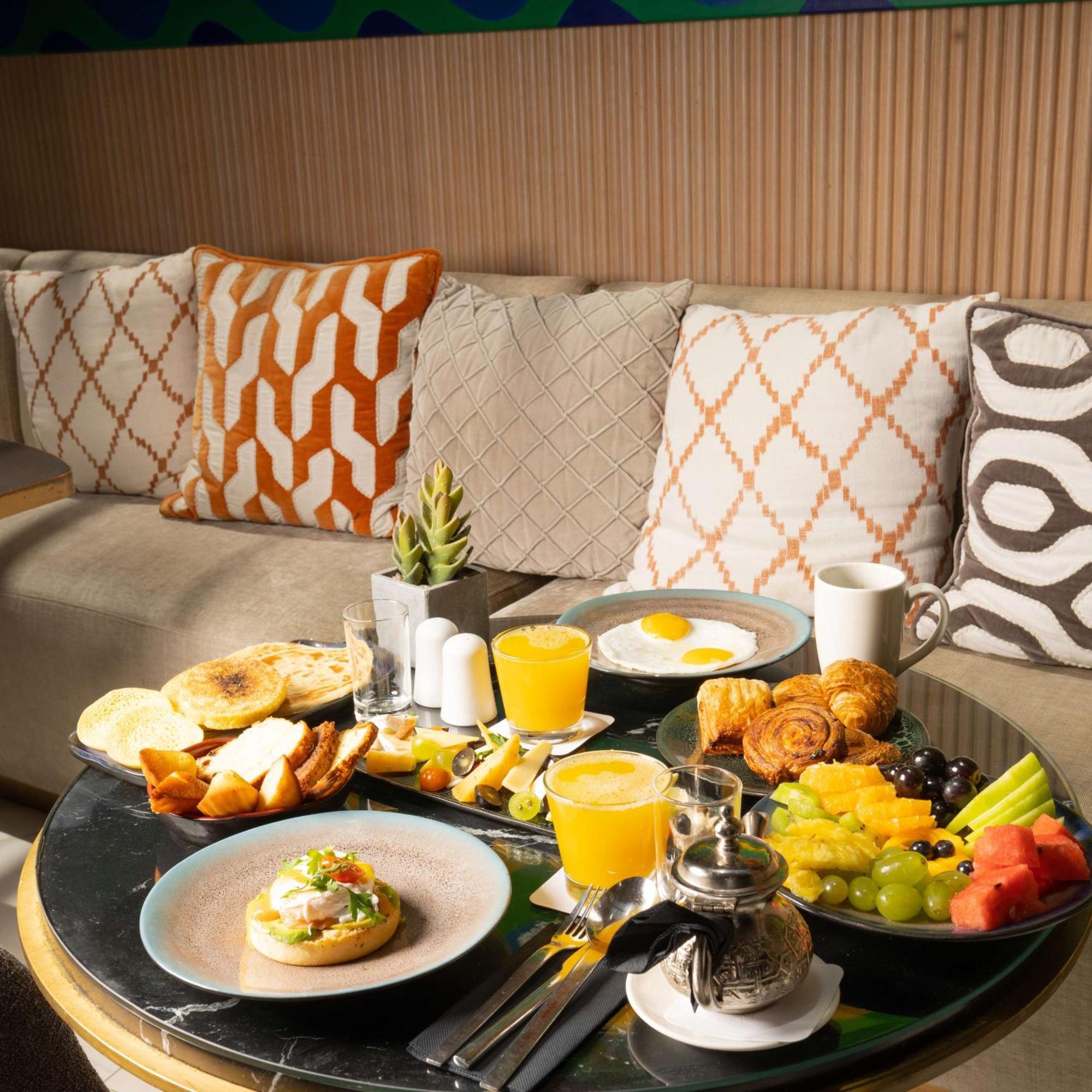 Radisson Blu Hotel Casablanca City Center Εξωτερικό φωτογραφία A breakfast at the hotel
