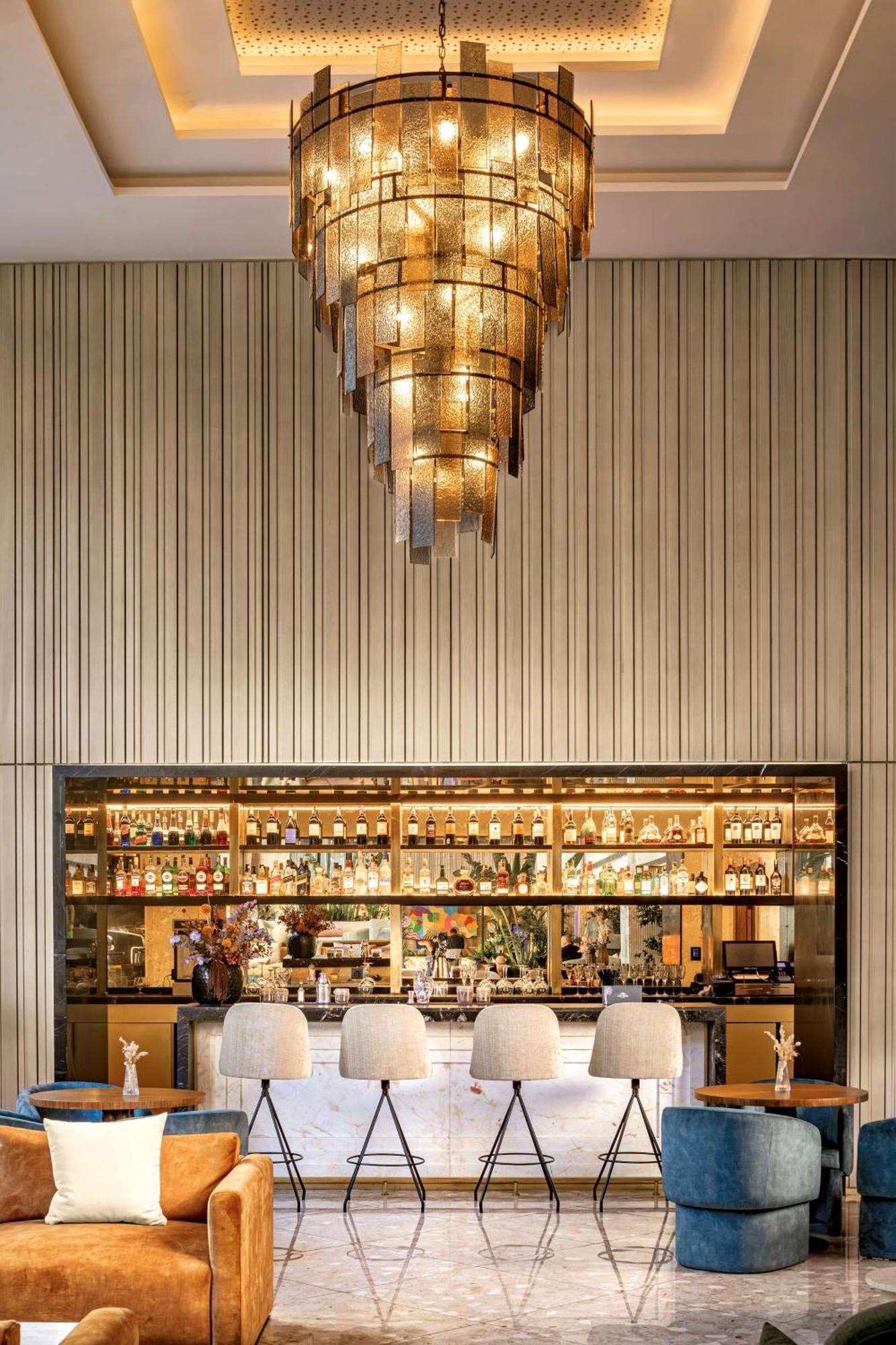 Radisson Blu Hotel Casablanca City Center Εξωτερικό φωτογραφία The bar at the Connaught